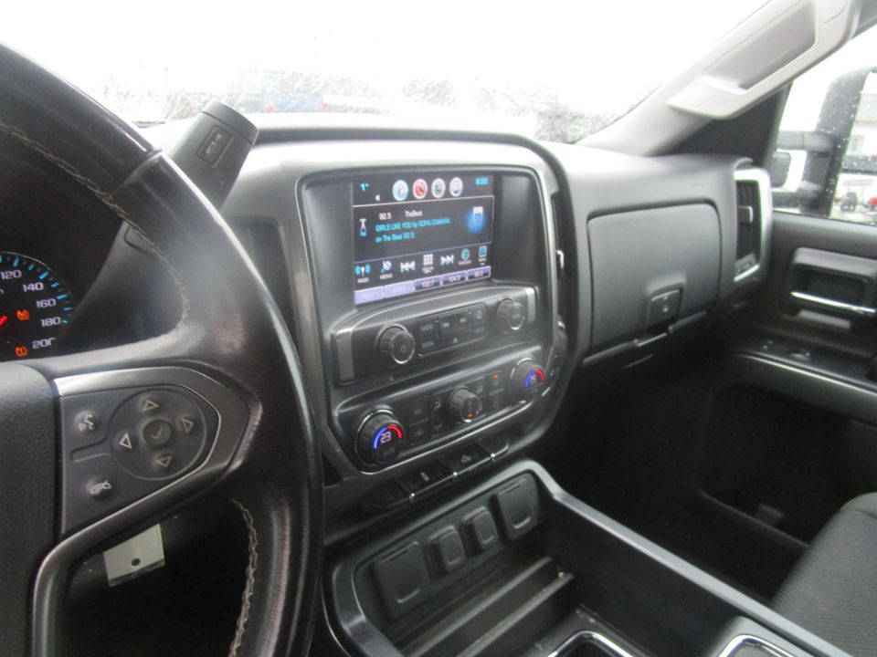 Chevrolet Silverado 1500 2018 - Image 2